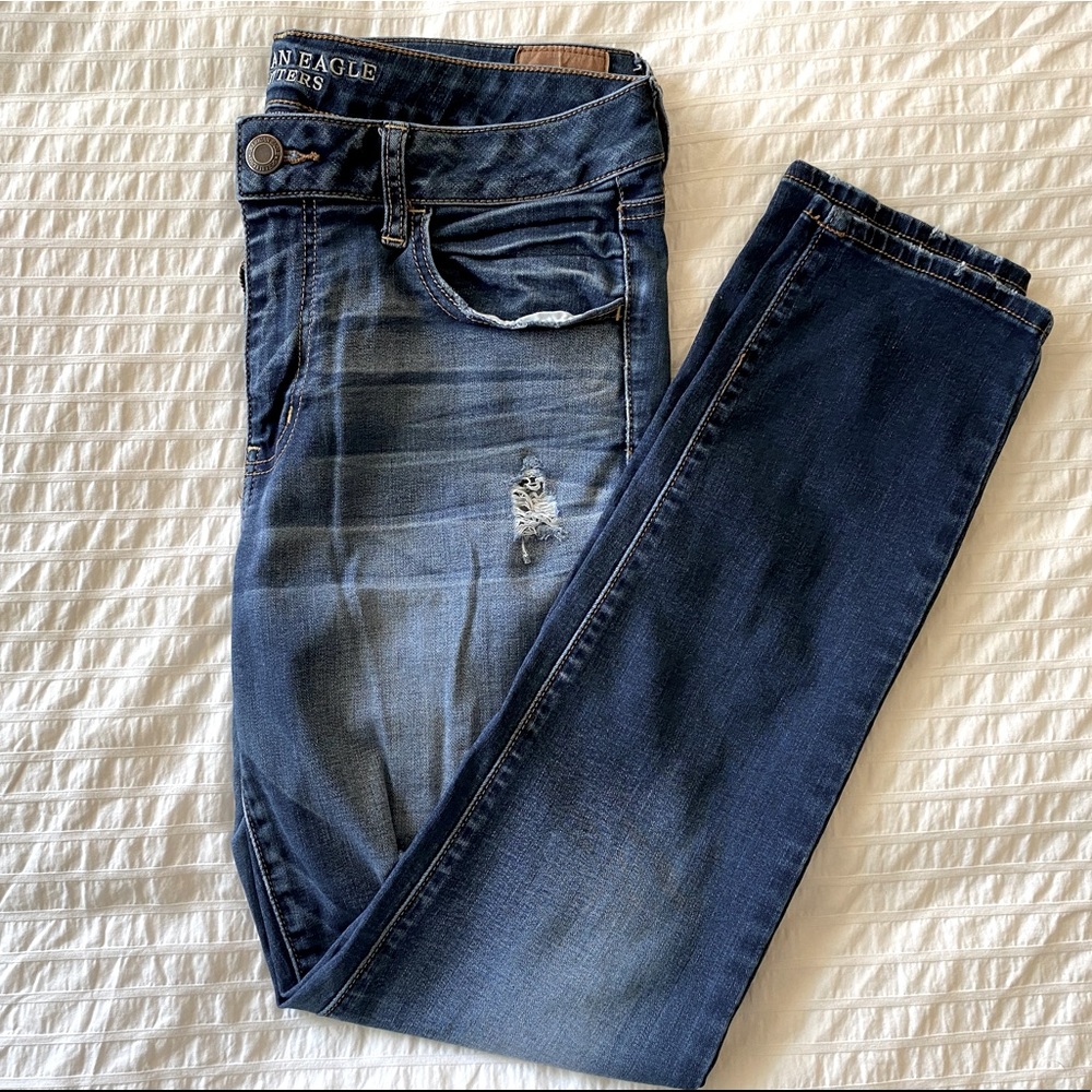 American Eagle mid-rise skinny jeans! Size 14!